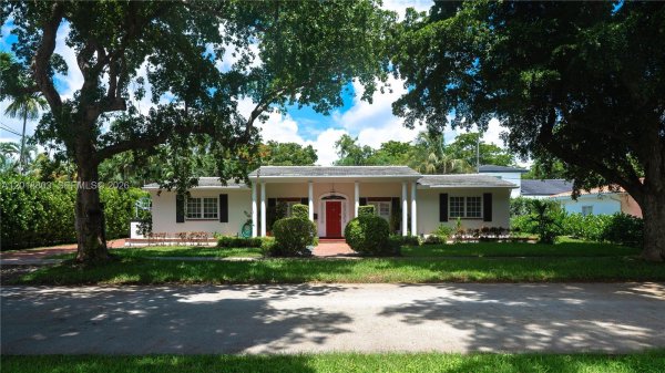1535 Baracoa Ave Coral Gables, FL 33146