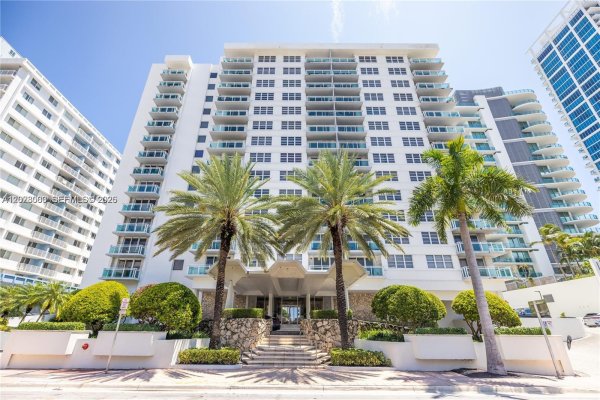 6917 Collins Ave #1404 Miami Beach, FL 33141