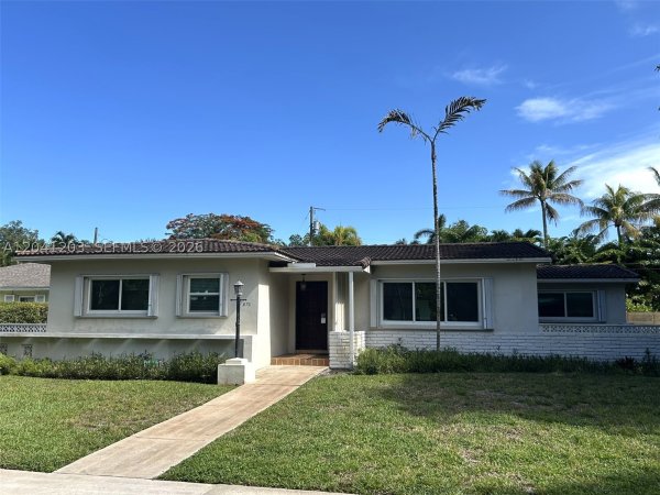 870 NE 97th St Miami Shores, FL 33138