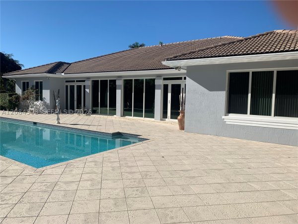 7625 SW 75th Ave Miami, FL 33143