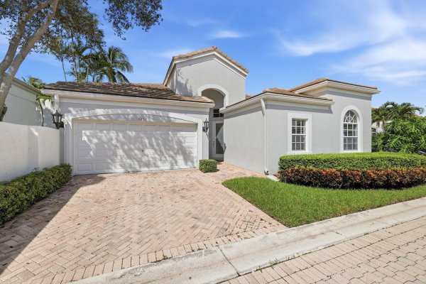 4252 NW 66th Ln Boca Raton, FL 33496