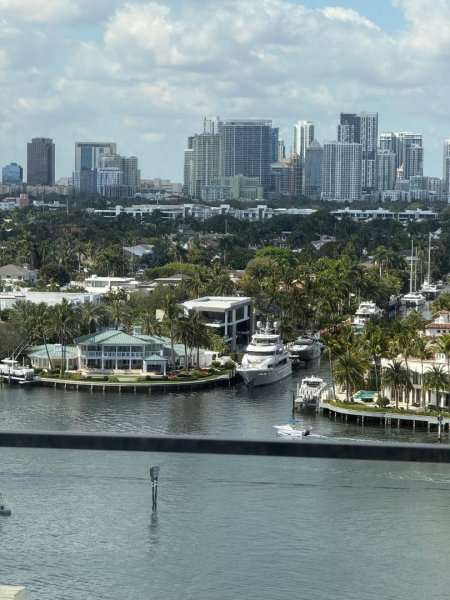 151 N Seabreeze Blvd #1103-E Fort Lauderdale, FL 33304