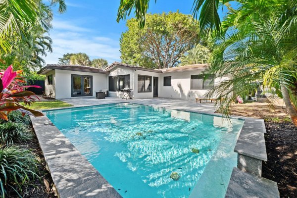 2508 NE 21st Fort Lauderdale, FL 33305