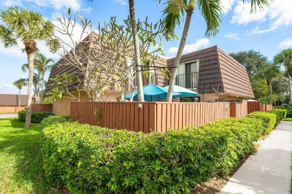 2029 20th Ct #65d Jupiter, FL 33477