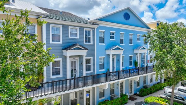 221 Greenwich #207 Jupiter, FL 33458