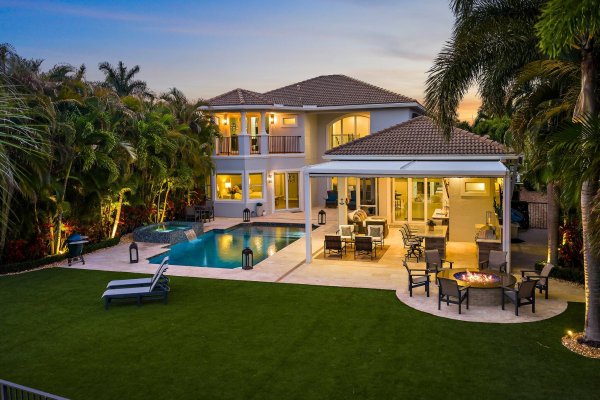 170 Carmela Jupiter, FL 33478