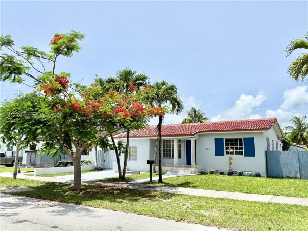 2145 SW 26th St Miami, FL 33133