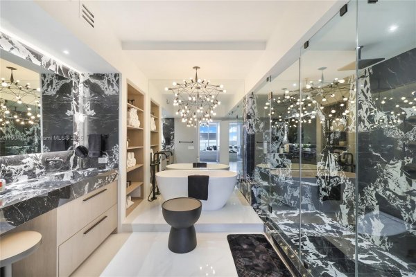 450 Alton Rd #2603 Miami Beach, FL 33139