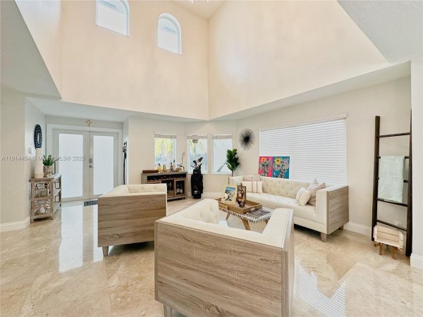 10620 SW 67th St Miami, FL 33173