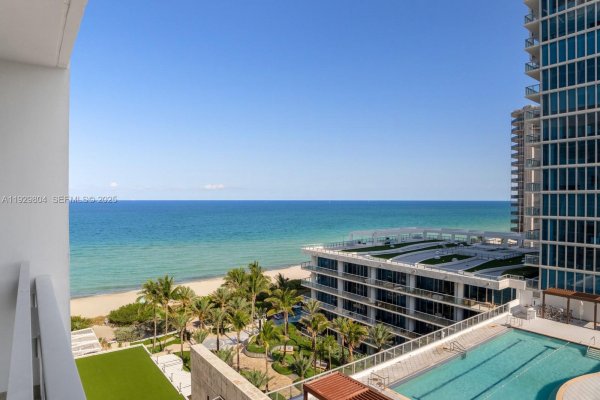 6801 Collins Ave #914 Miami Beach, FL 33141