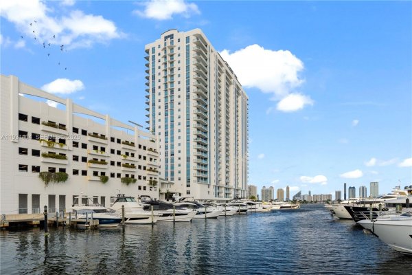 17301 Biscayne Blvd #PH-5 North Miami Beach, FL 33160
