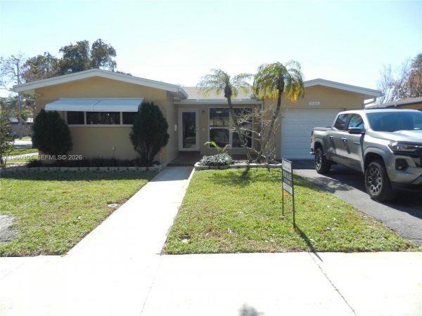 3700 Cleveland St Hollywood, FL 33021