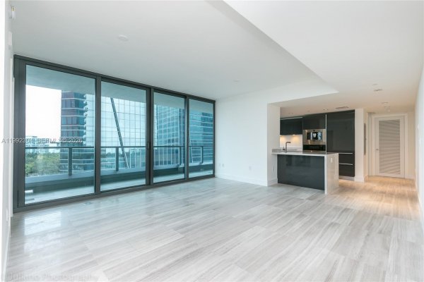 1451 Brickell Ave #905 Miami, FL 33131