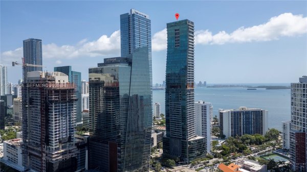 1451 Brickell Ave #2606 Miami, FL 33131