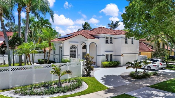 8940 SW 160th St Palmetto Bay, FL 33157