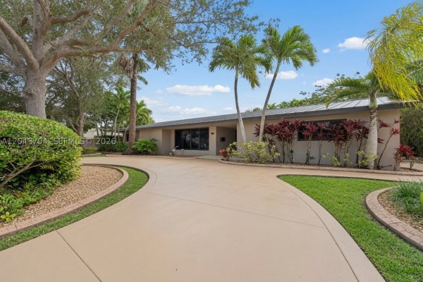 7430 SW 142nd Ter Palmetto Bay, FL 33158