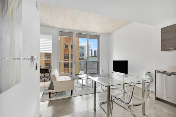 151 SE 1st St #1107 Miami, FL 33131