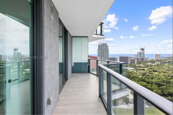 1300 S Miami Ave #2808 Miami, FL 33130