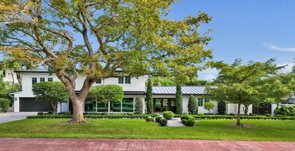 2421 NE 12th Fort Lauderdale, FL 33304