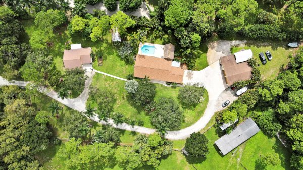 12818 Old Indiantown Rd Jupiter, FL 33478
