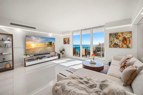 Undisclosed Address Miami Beach, FL 33139