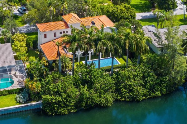 1400 Coruna Ave Coral Gables, FL 33156