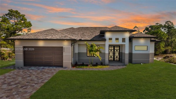 843 S Burns Ave S Lehigh Acres, FL 33974