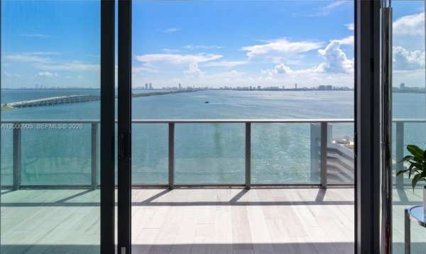 480 NE 31st St #1501 Miami, FL 33137