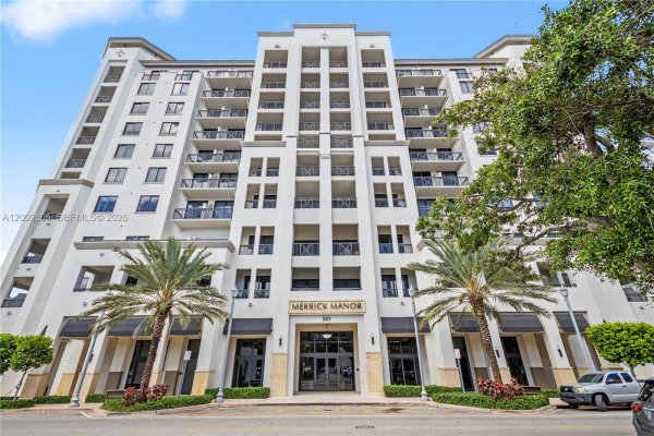 301 Altara Ave #822 Coral Gables, FL 33146