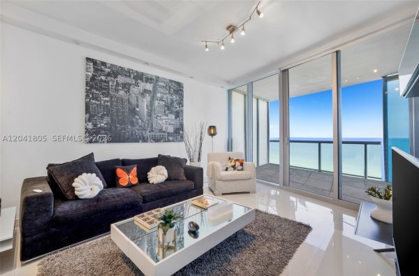 17121 Collins Ave #1406 Sunny Isles Beach, FL 33160