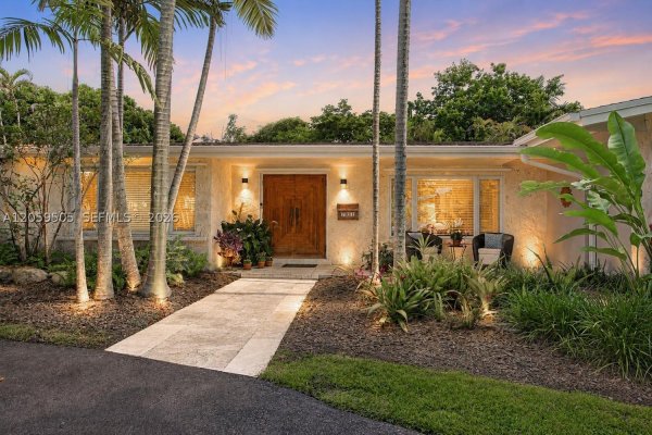 7331 SW 117th Ter Pinecrest, FL 33156