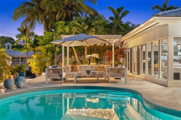 2812 NE 28th St Fort Lauderdale, FL 33306