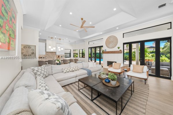 7250 SW 99th St Pinecrest, FL 33156