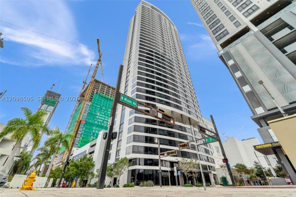 225 N Miami Ave #2208 Miami, FL 33128