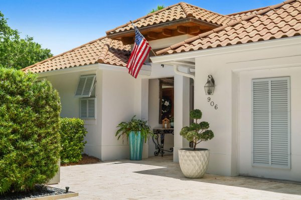 906 Jasmine Vero Beach, FL 32963