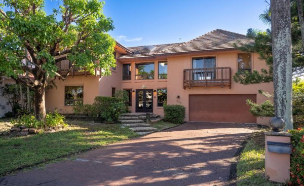 516 Bontona Ave Fort Lauderdale, FL 33301