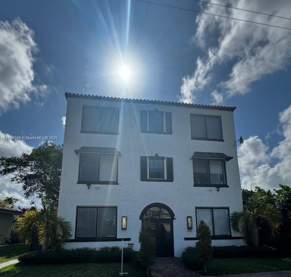 444 Ponce De Leon Blvd Coral Gables, FL 33134