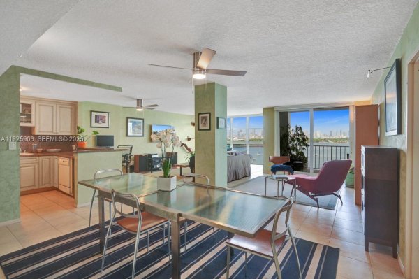 1228 West Ave #1002 Miami Beach, FL 33139