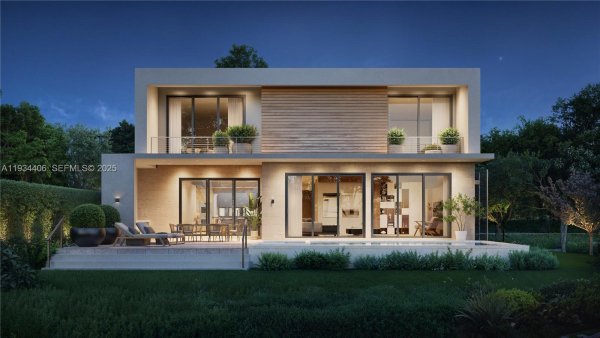 2096 Alamanda Dr North Miami, FL 33181