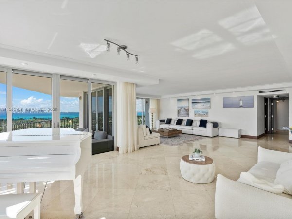 5660 Collins Ave #18A Miami Beach, FL 33140
