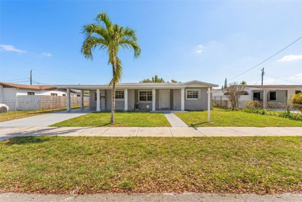 10451 SW 150th Ter Miami, FL 33176