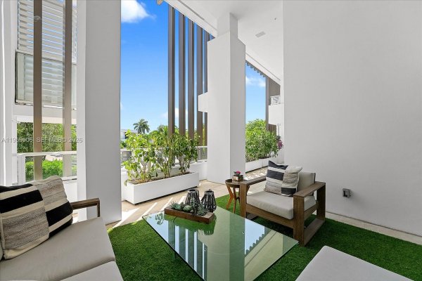 4701 N Meridian Ave #217 Miami Beach, FL 33140
