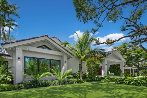 4100 Pinta Ct Coral Gables, FL 33146