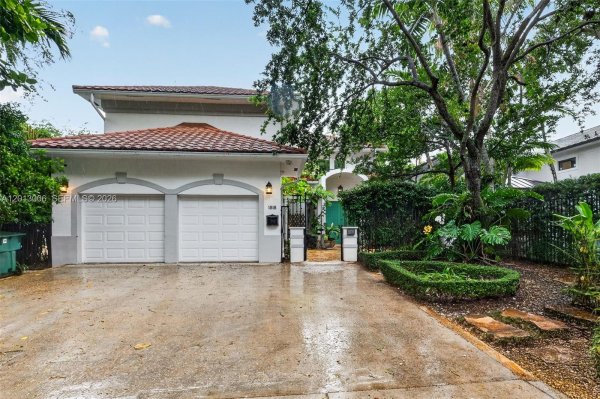 1818 Espanola Dr Miami, FL 33133