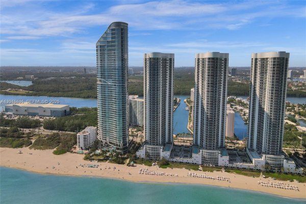 15811 Collins Ave #3302 Sunny Isles Beach, FL 33160