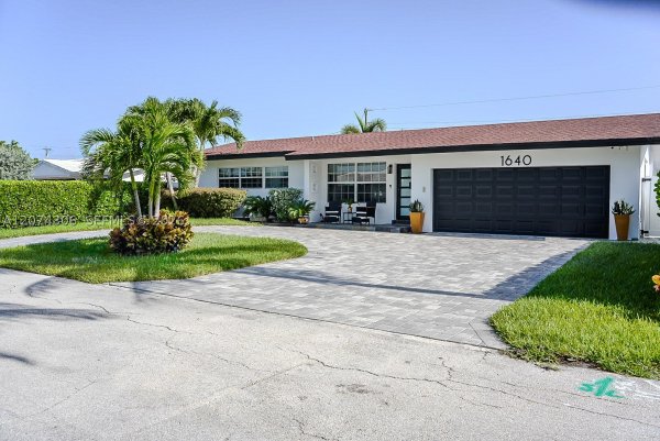 1640 NE 59th Pl Fort Lauderdale, FL 33334
