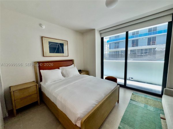 11 NE 6th St #208 Miami, FL 33132