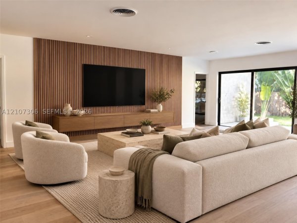 4322 Alton Rd Miami Beach, FL 33140
