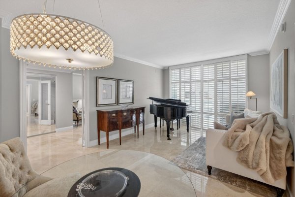 350 SE 2nd #640 Fort Lauderdale, FL 33301