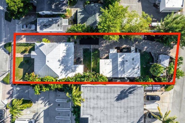 126 NE 4th Delray Beach, FL 33483